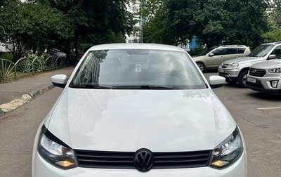 Volkswagen Polo VI (EU Market), 2013 год, 800 000 рублей, 1 фотография