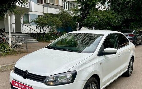 Volkswagen Polo VI (EU Market), 2013 год, 800 000 рублей, 3 фотография