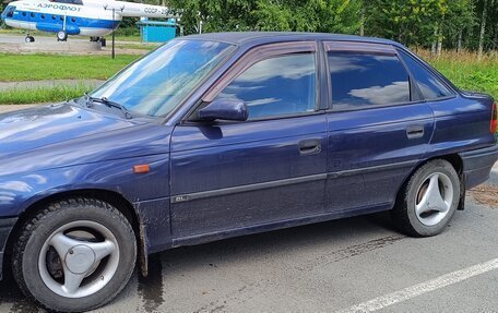 Opel Astra F, 1995 год, 140 000 рублей, 4 фотография