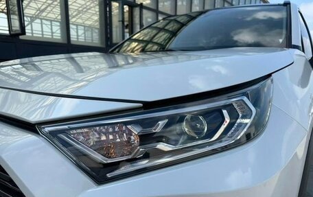 Toyota RAV4, 2021 год, 2 550 000 рублей, 5 фотография