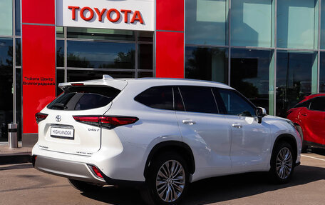 Toyota Highlander, 2025 год, 5 790 000 рублей, 7 фотография