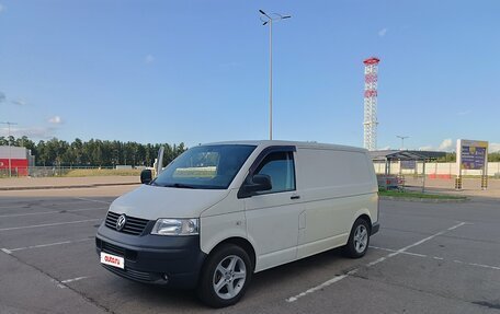 Volkswagen Transporter T5 рестайлинг, 2008 год, 1 000 000 рублей, 2 фотография