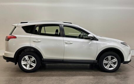 Toyota RAV4, 2016 год, 1 799 000 рублей, 5 фотография