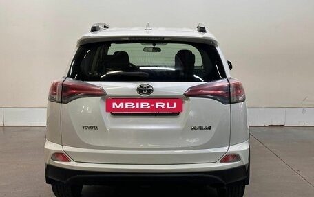 Toyota RAV4, 2016 год, 1 799 000 рублей, 4 фотография