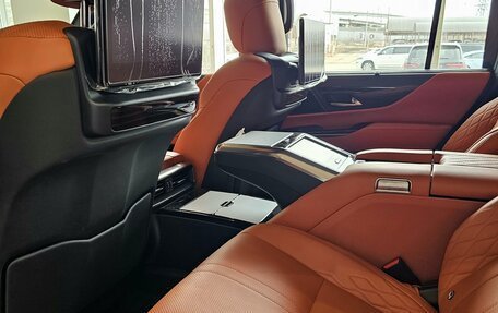 Lexus LX, 2023 год, 24 000 000 рублей, 2 фотография
