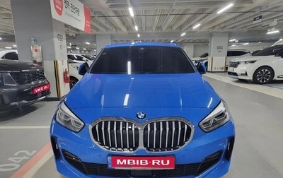 BMW 1 серия, 2022 год, 1 980 000 рублей, 1 фотография