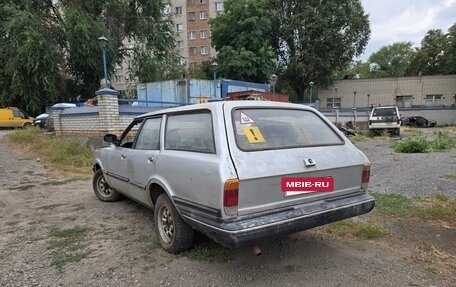 Ford Taunus III, 1981 год, 110 000 рублей, 9 фотография