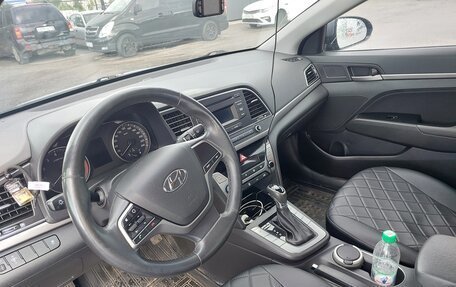 Hyundai Elantra VI рестайлинг, 2016 год, 1 280 000 рублей, 7 фотография
