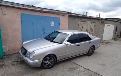 Mercedes-Benz E-Класс, 1998 год, 700 000 рублей, 1 фотография