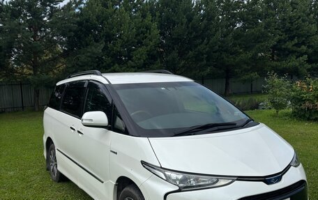 Toyota Estima III рестайлинг -2, 2018 год, 3 100 000 рублей, 2 фотография