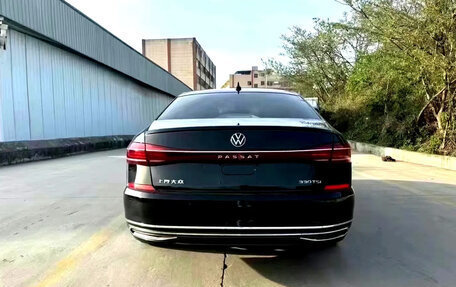 Volkswagen Passat B8 рестайлинг, 2021 год, 1 770 000 рублей, 6 фотография