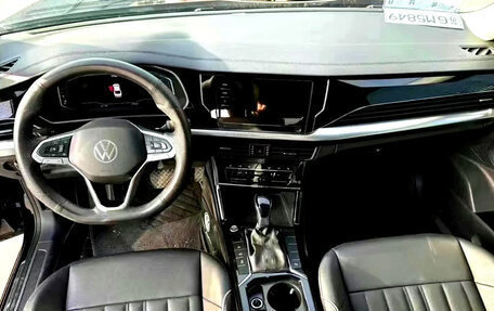 Volkswagen Passat B8 рестайлинг, 2021 год, 1 770 000 рублей, 10 фотография