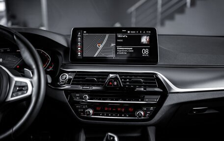 BMW 5 серия, 2021 год, 5 300 000 рублей, 19 фотография