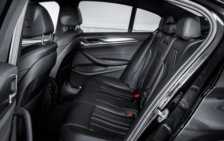 BMW 5 серия, 2021 год, 5 300 000 рублей, 32 фотография
