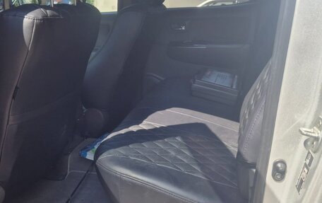 Toyota Hilux VII, 2013 год, 3 100 000 рублей, 2 фотография