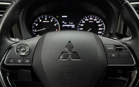 Mitsubishi Outlander III рестайлинг 3, 2016 год, 1 770 000 рублей, 11 фотография