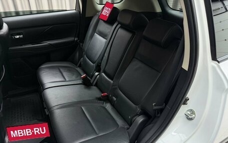 Mitsubishi Outlander III рестайлинг 3, 2016 год, 1 770 000 рублей, 9 фотография