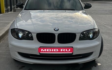 BMW 1 серия, 2011 год, 950 000 рублей, 10 фотография