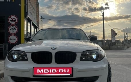 BMW 1 серия, 2011 год, 950 000 рублей, 3 фотография