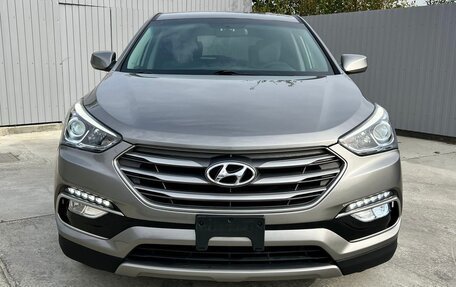 Hyundai Santa Fe III рестайлинг, 2016 год, 1 800 000 рублей, 3 фотография