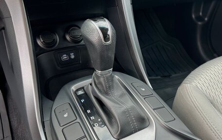 Hyundai Santa Fe III рестайлинг, 2016 год, 1 800 000 рублей, 20 фотография
