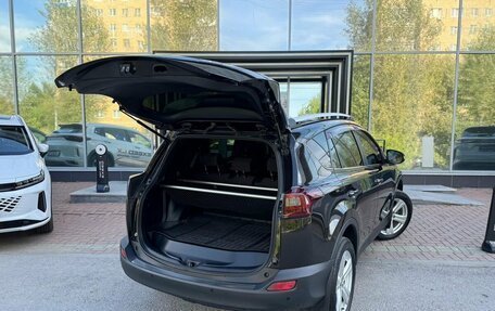 Toyota RAV4, 2014 год, 2 169 000 рублей, 10 фотография