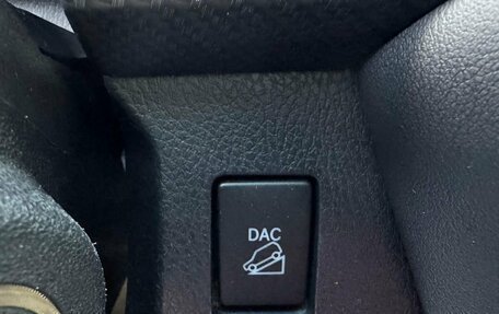 Toyota RAV4, 2014 год, 2 169 000 рублей, 22 фотография