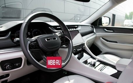 Jeep Grand Cherokee, 2021 год, 4 990 000 рублей, 25 фотография