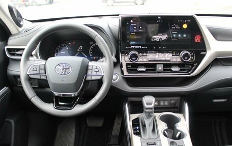 Toyota Highlander, 2025 год, 5 350 000 рублей, 14 фотография