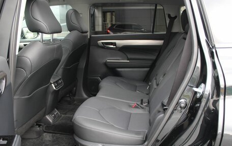 Toyota Highlander, 2025 год, 5 350 000 рублей, 22 фотография