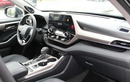 Toyota Highlander, 2025 год, 5 350 000 рублей, 28 фотография