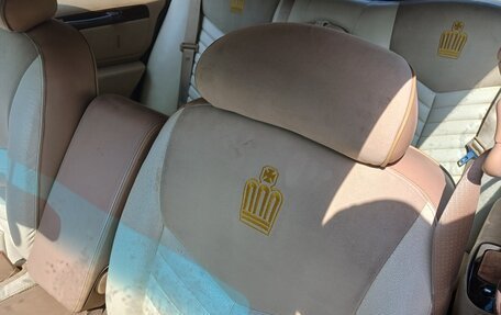 Lincoln Town Car III рестайлинг, 1998 год, 750 000 рублей, 12 фотография