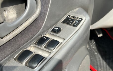 Mitsubishi Pajero Sport II рестайлинг, 2004 год, 685 000 рублей, 10 фотография