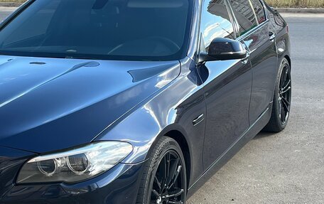 BMW 5 серия, 2015 год, 2 350 000 рублей, 2 фотография