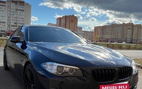 BMW 5 серия, 2015 год, 2 350 000 рублей, 3 фотография