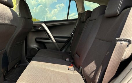 Toyota RAV4, 2017 год, 1 900 000 рублей, 25 фотография