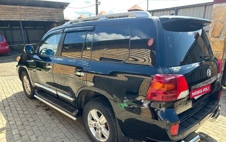 Toyota Land Cruiser 200, 2015 год, 3 900 000 рублей, 9 фотография