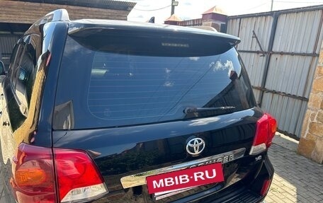 Toyota Land Cruiser 200, 2015 год, 3 900 000 рублей, 7 фотография