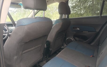 Chevrolet Cruze II, 2011 год, 950 000 рублей, 2 фотография
