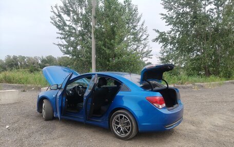 Chevrolet Cruze II, 2011 год, 950 000 рублей, 3 фотография