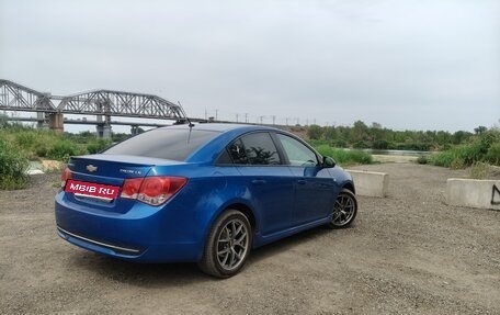 Chevrolet Cruze II, 2011 год, 950 000 рублей, 10 фотография