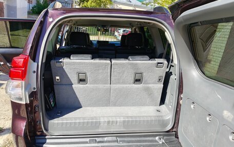 Toyota Land Cruiser Prado 150 рестайлинг 2, 2012 год, 3 200 000 рублей, 10 фотография