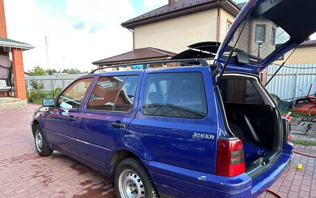 Volkswagen Golf III, 1999 год, 340 000 рублей, 2 фотография