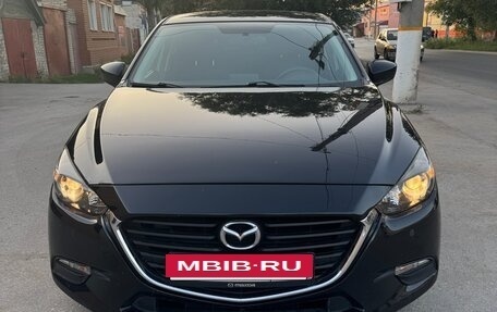 Mazda 3, 2017 год, 1 580 000 рублей, 2 фотография