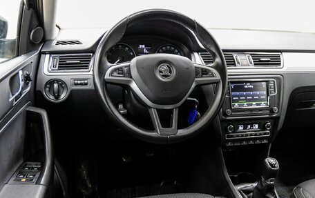 Skoda Rapid I, 2015 год, 948 000 рублей, 28 фотография