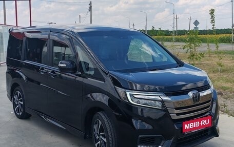 Honda Stepwgn IV, 2021 год, 2 380 000 рублей, 1 фотография