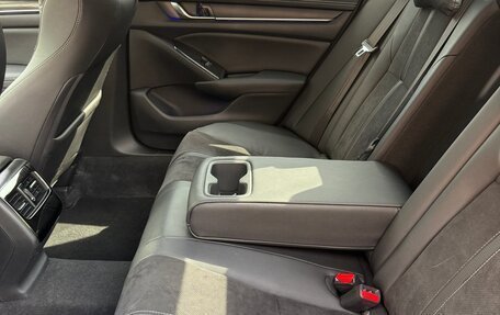 Honda Accord IX рестайлинг, 2019 год, 3 200 000 рублей, 17 фотография