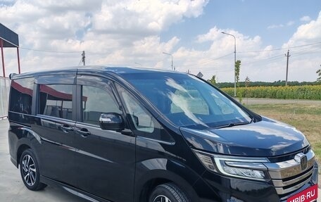 Honda Stepwgn IV, 2021 год, 2 380 000 рублей, 8 фотография