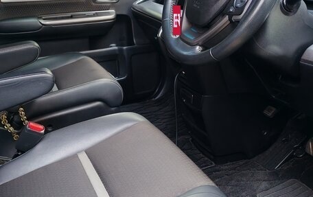Honda Stepwgn IV, 2021 год, 2 380 000 рублей, 15 фотография