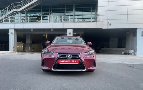Lexus IS III, 2018 год, 2 890 000 рублей, 6 фотография